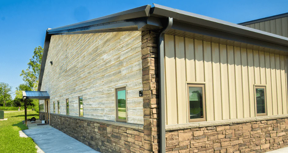 Bold, Beautiful Barndominiums: Why Faux Stone Panels Are Perfect for Rural Builds